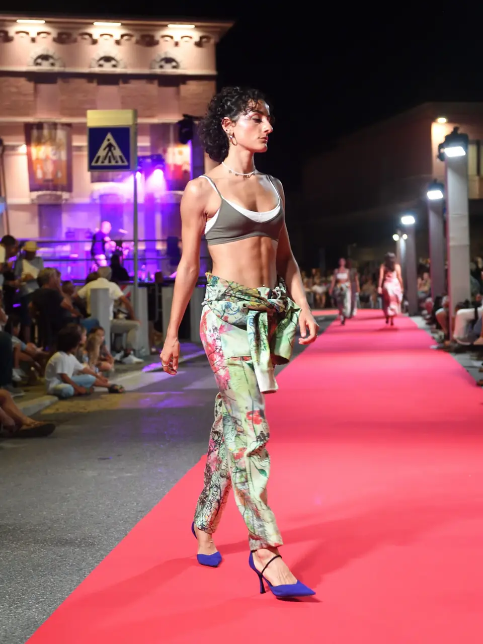 Nodo in Vita, Bralette, pantalone con fusciacca