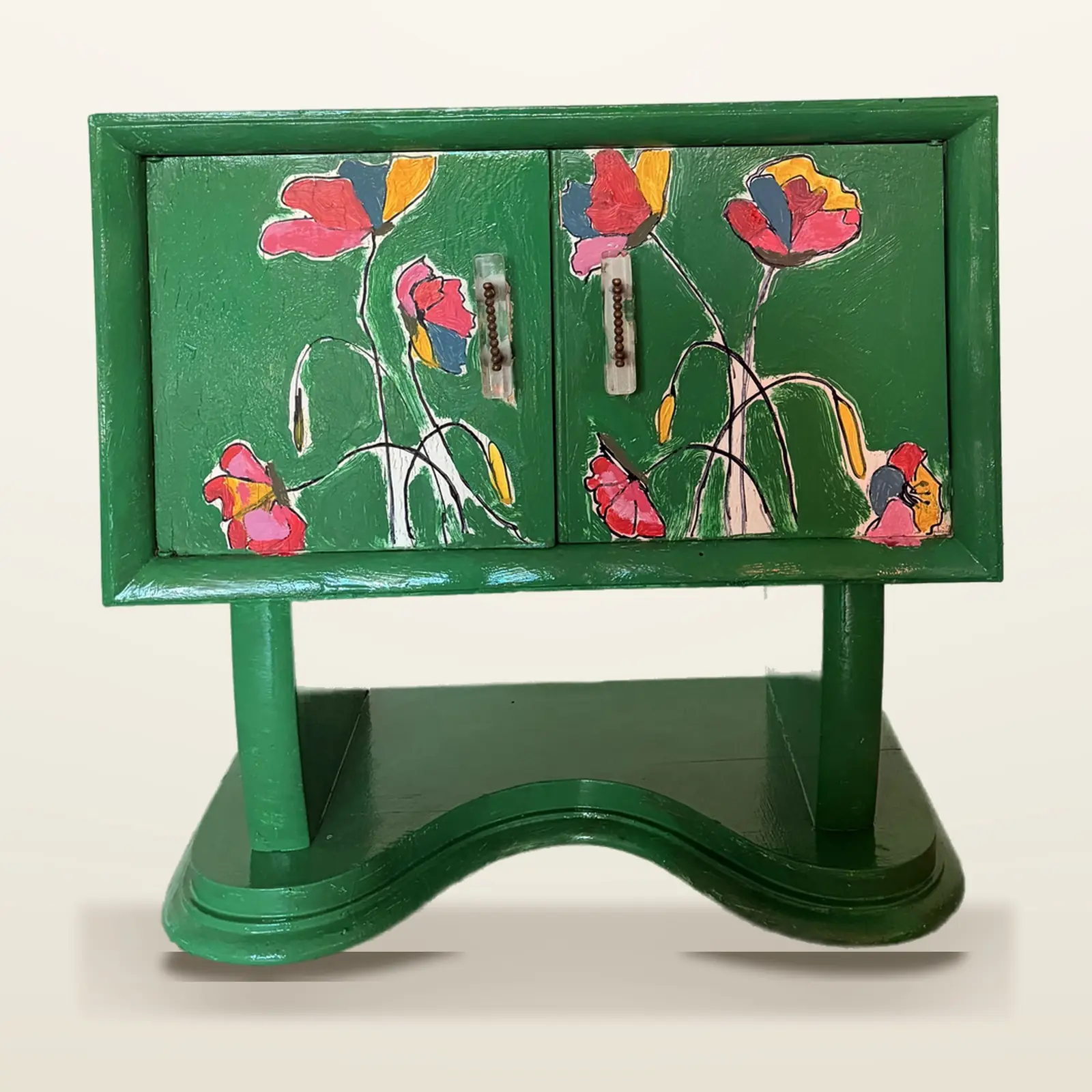 Bloom Carnival, Comodino Art Deco verde, papaveri dipinti