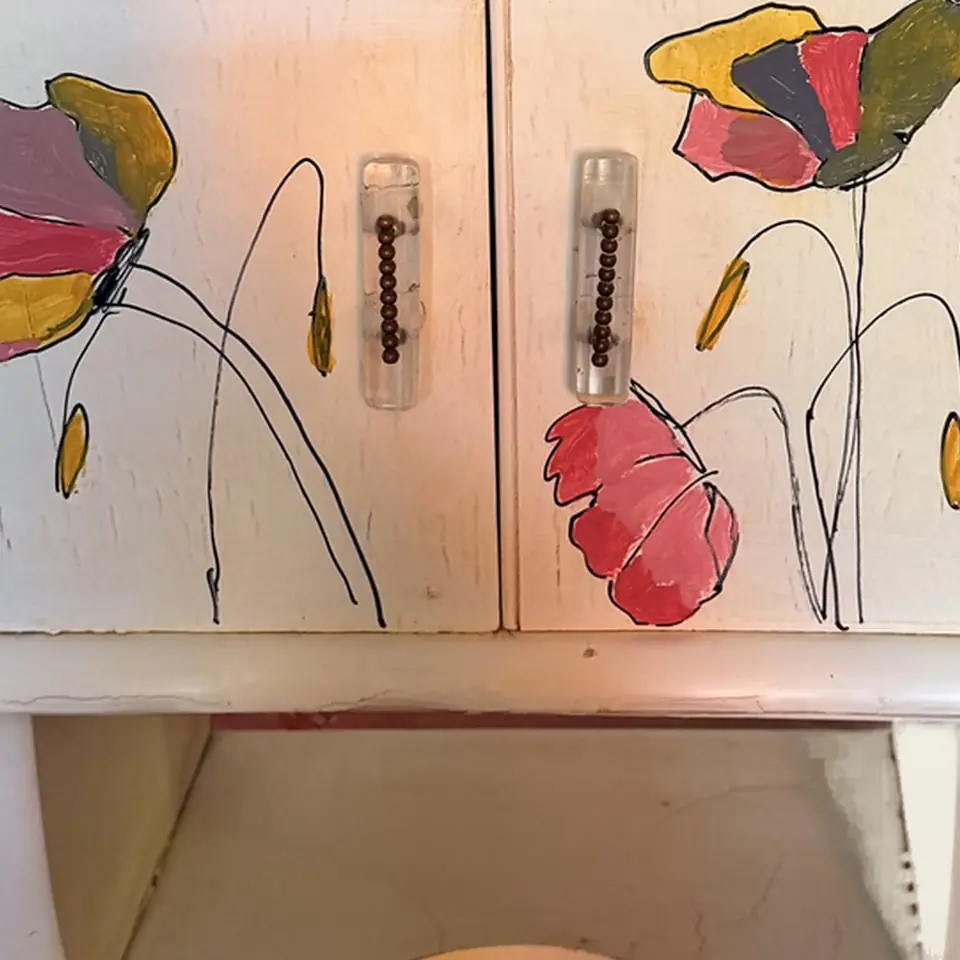 Bloom Whisper, Dettaglio della superficie dipinta