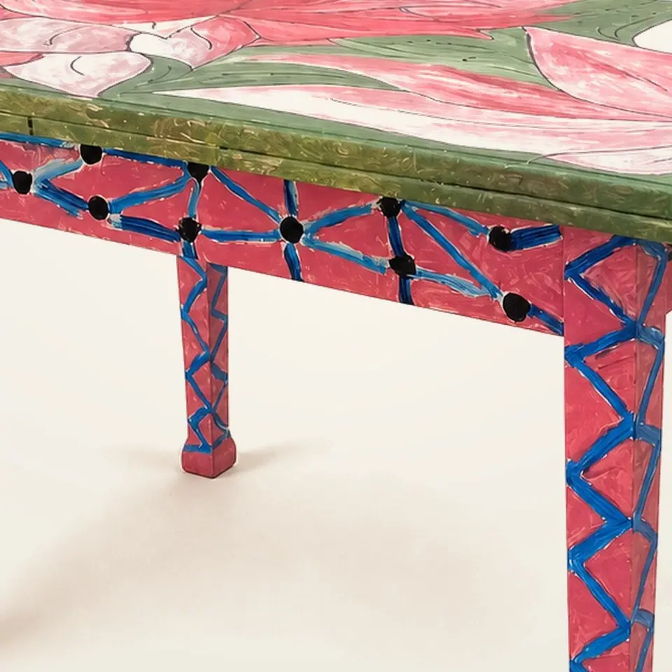 Table of Joy, Dettaglio della superficie dipinta